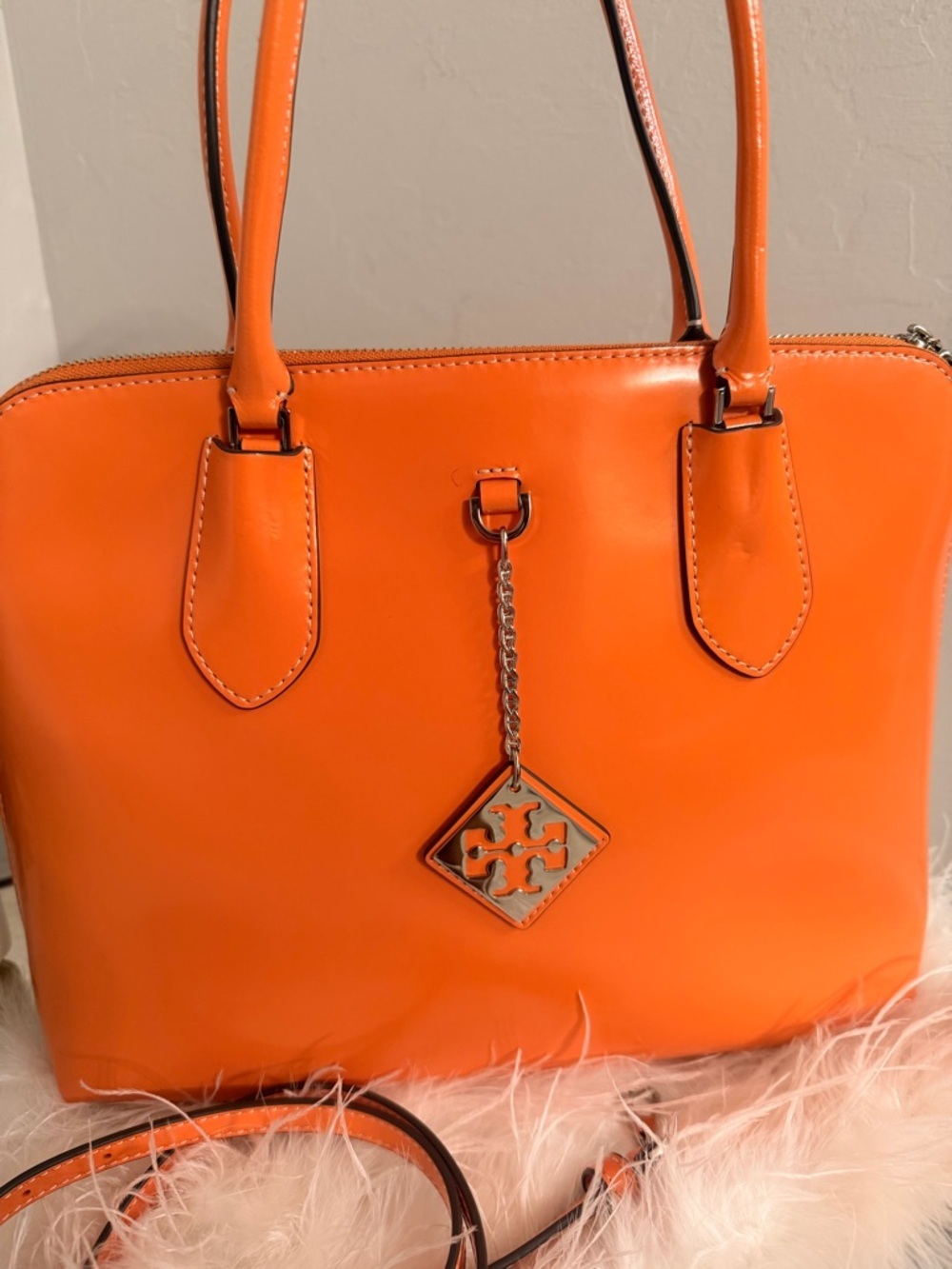 NWOT Tory Burch Swing Satchel Bag - Picture 4 of 8